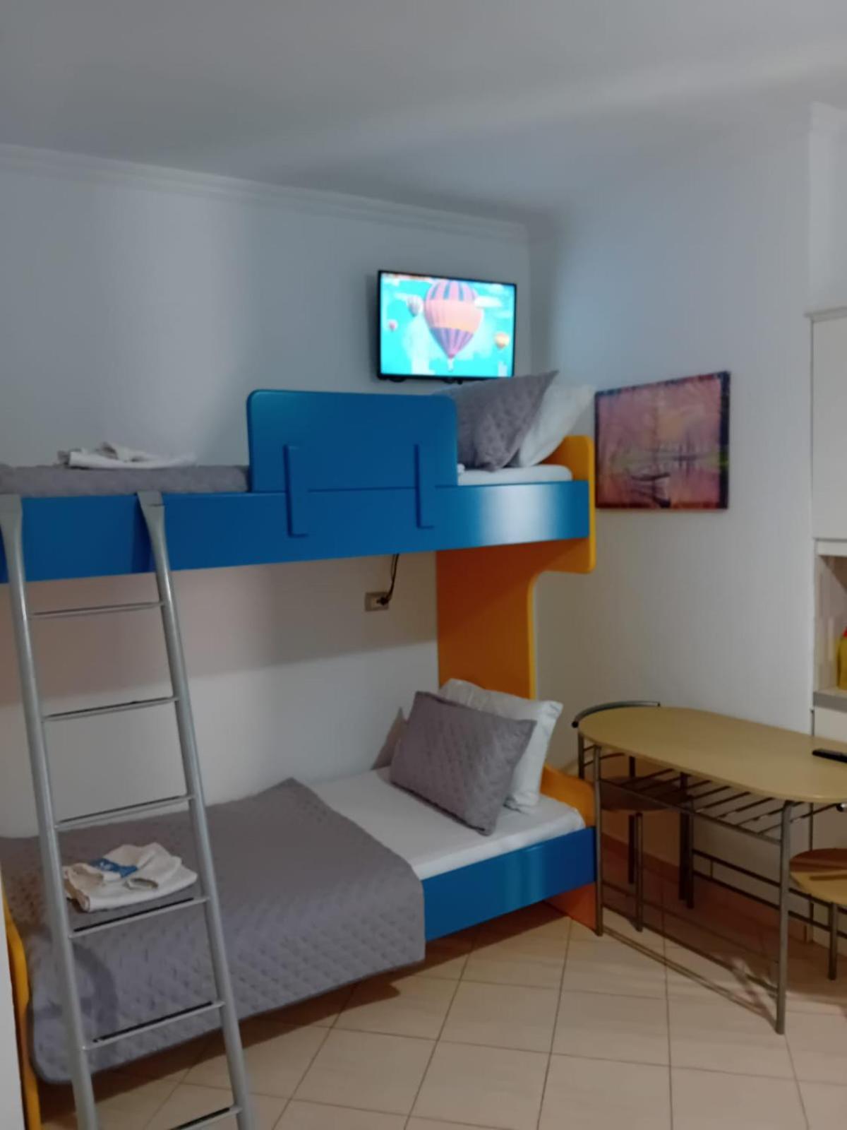 Sarti Leilighet Ksamil